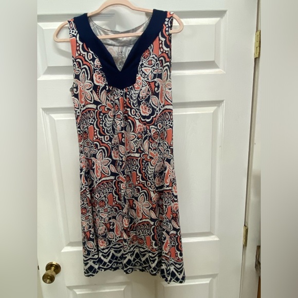 Summer dress - Picture 1 of 3